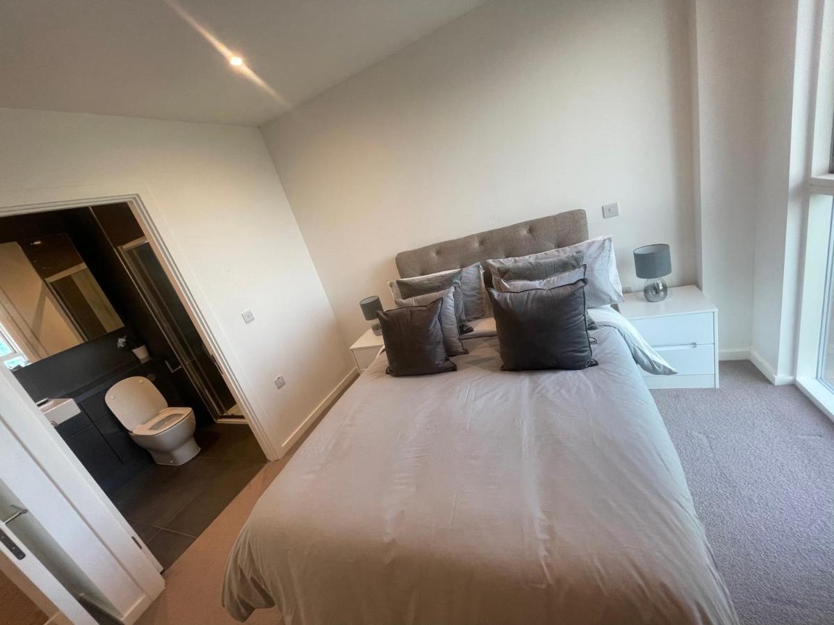 Immaculate 2Bed Apartment In London- City Views מראה חיצוני תמונה